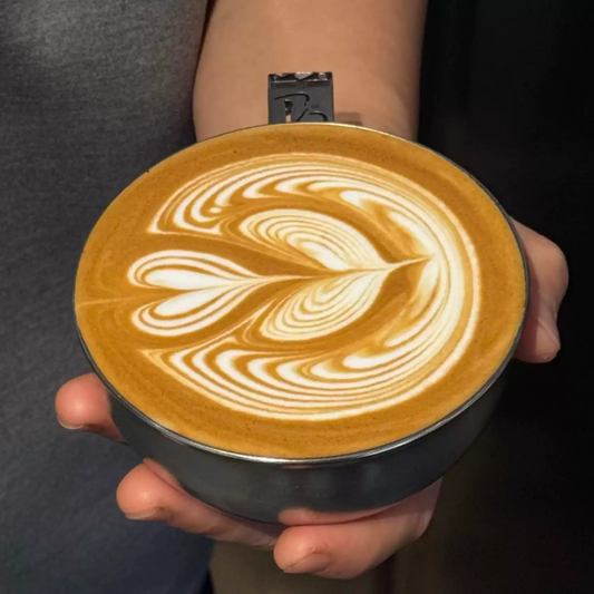 Hollow Handle 240ml&300ml Latte Art Cup VS101